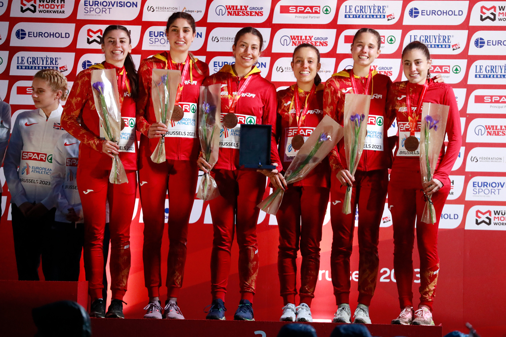 Ángela Viciosa - Europeo Cross 2023 - podio