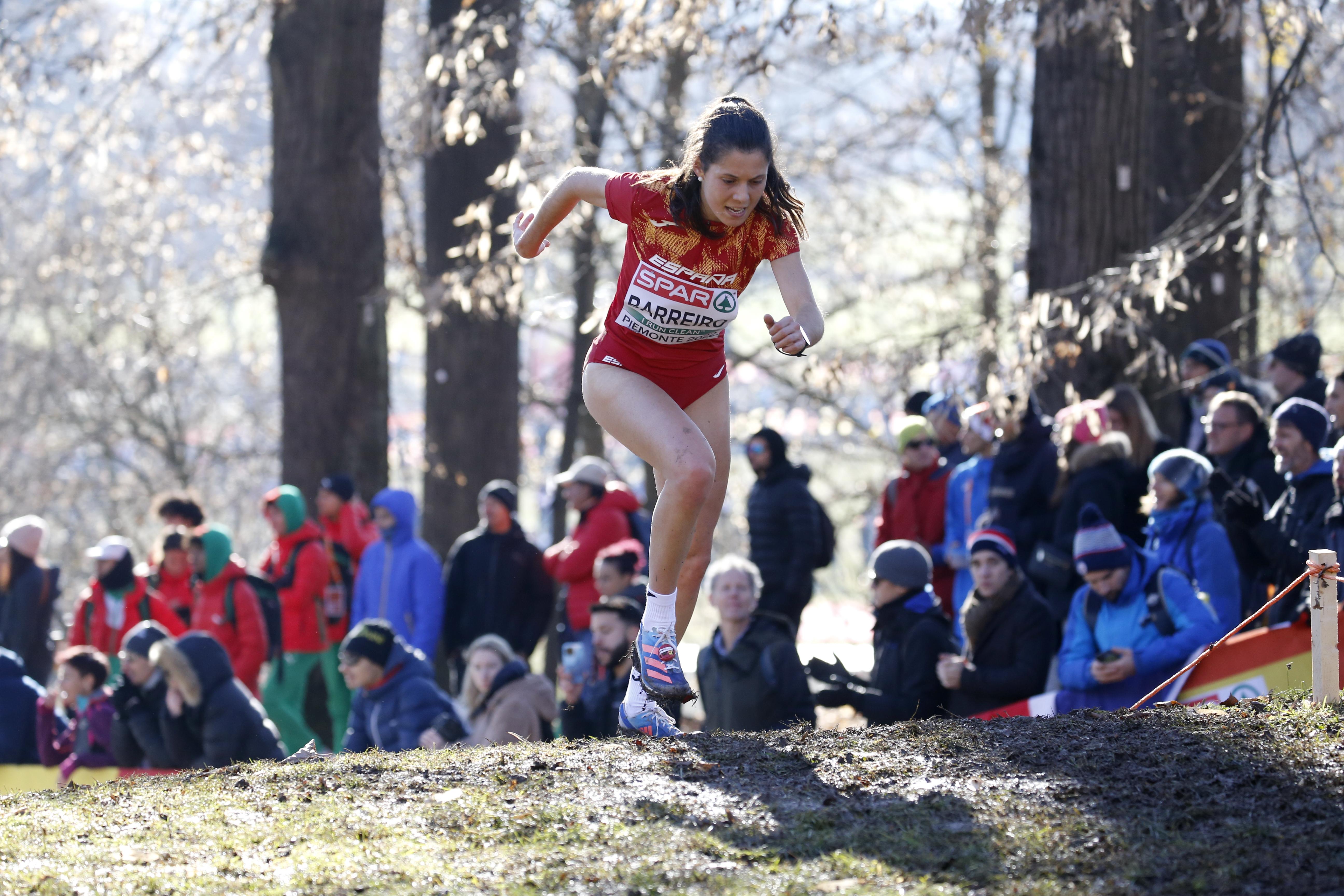 Isabel Barreiro corre en el circuito de La Mandria Park