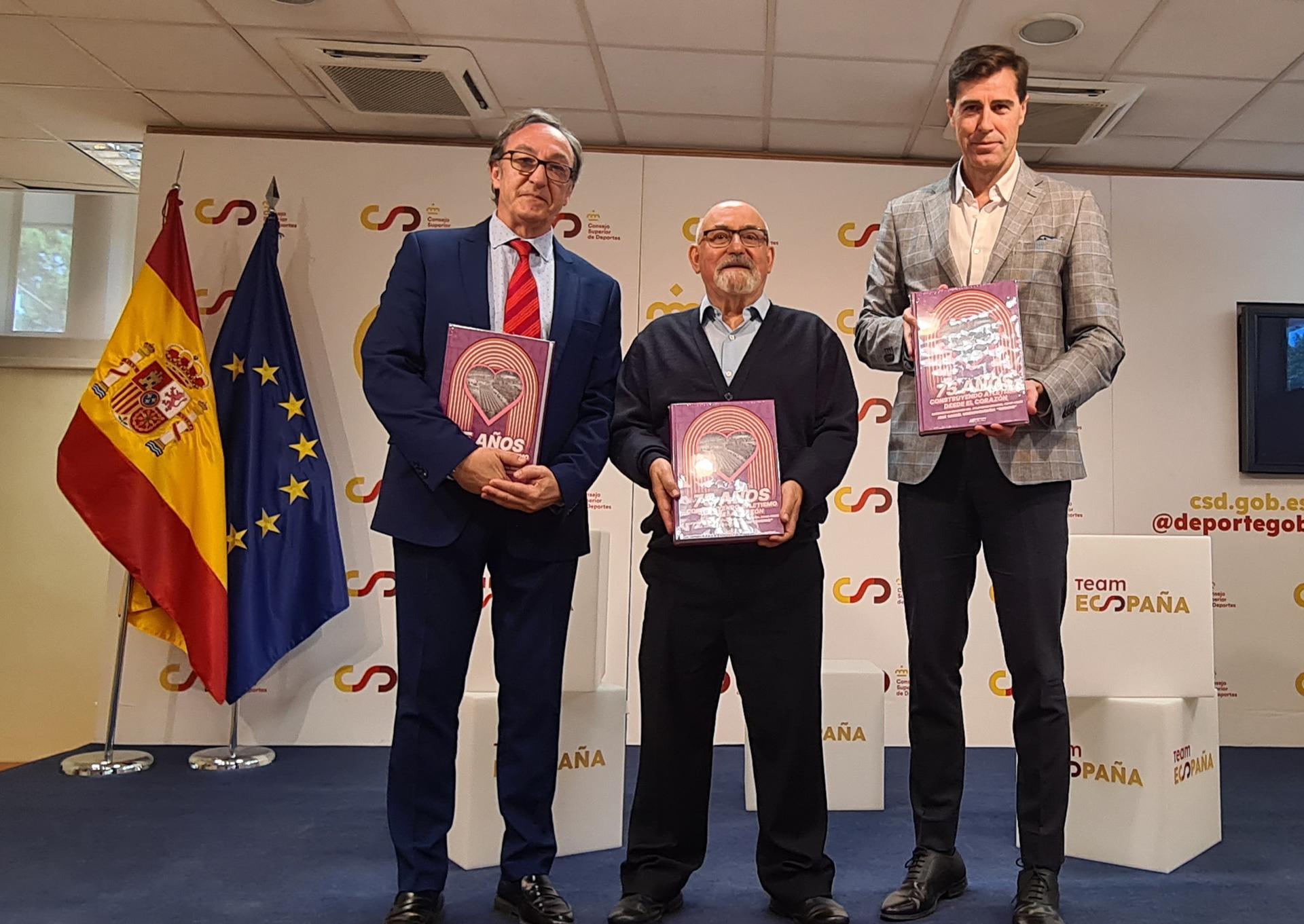 Presentacion Libro 75 años construyendo atletismo con el corazón