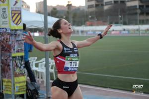 Isabel Barreiro se doctora en las 25 vueltas