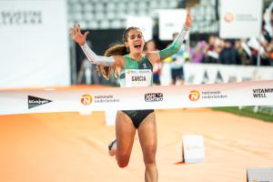Espectacular Marta García en la San Silvestre Vallecana