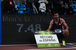 Quique Llopis, récords a pares en Gallur