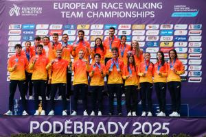 Pleno de medallas por equipos para Españ aAtletismo en Podebrady