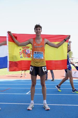 Marcha de oro y bronce en longitud